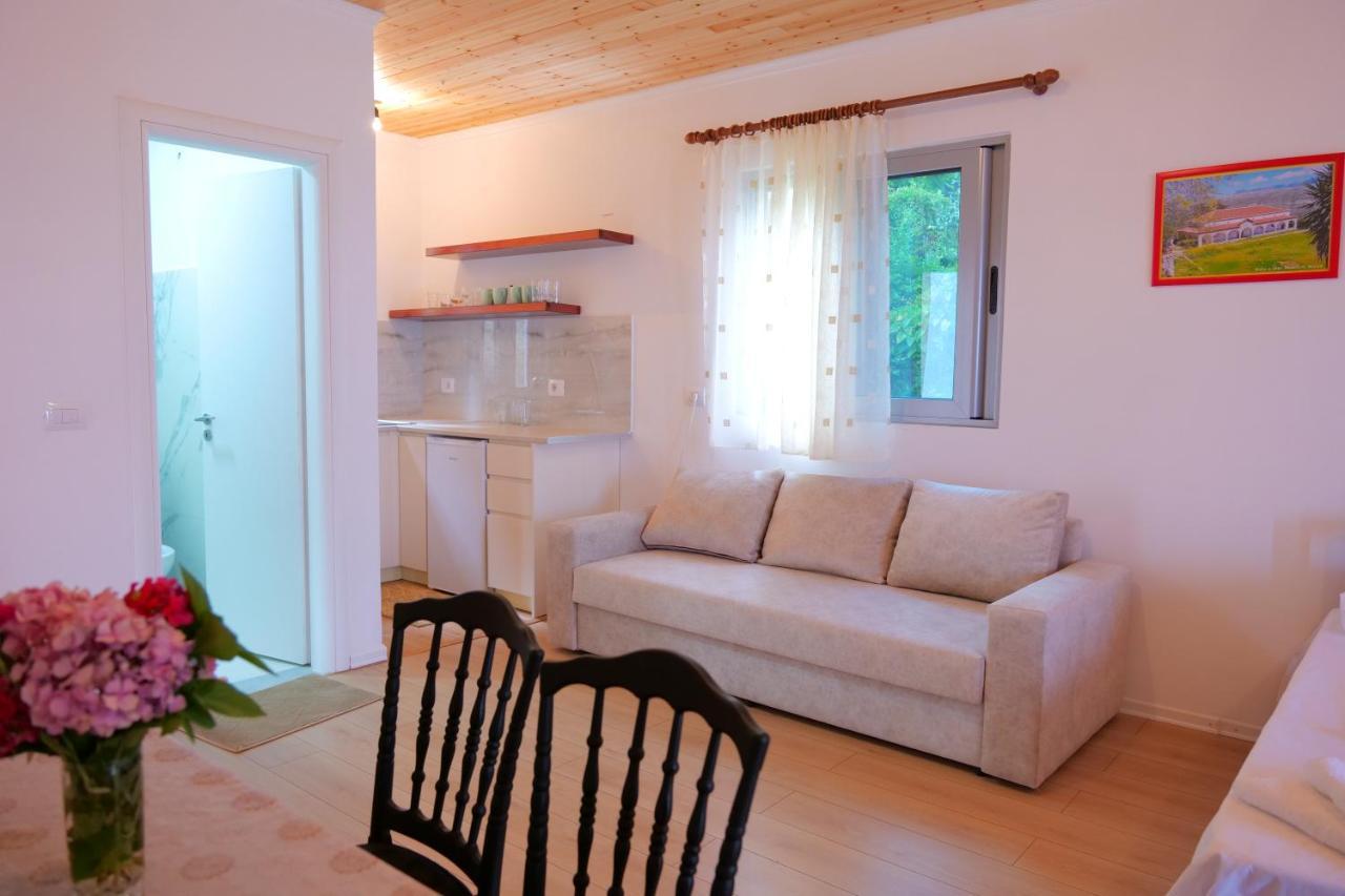Guesthouse Panorama Nivice Sarandë 외부 사진